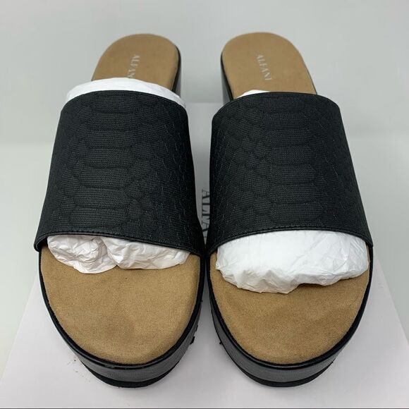 Alfani Step N Flex Sandal - Picture 3 of 7